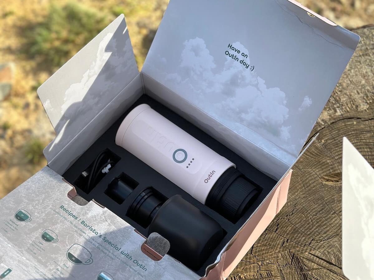 OutIn | Machine Espresso Nano Portable Electrique - Rose Quartz (Édition Limitée)