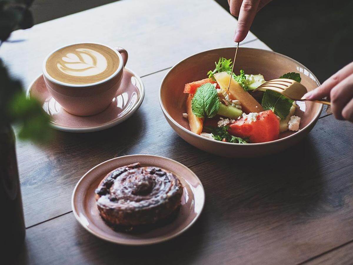 Loveramics | Assiette creuse de 26,5cm Er-Go! Rose